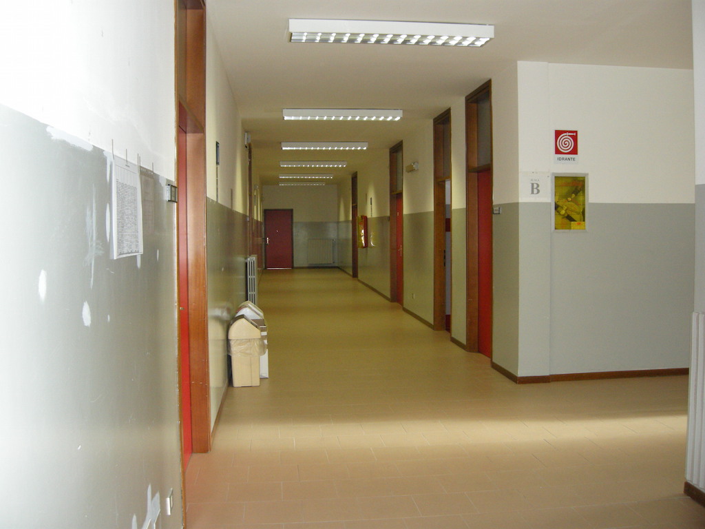 Riqualificazione plessi scolastici  e area sportiva  via N. Green